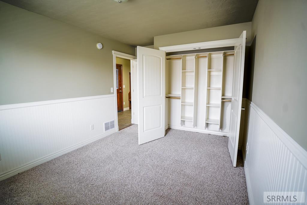 2749 Hillview Drive Property Photo 18