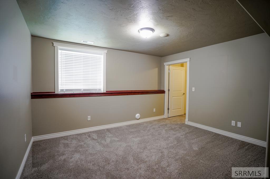 2749 Hillview Drive Property Photo 21