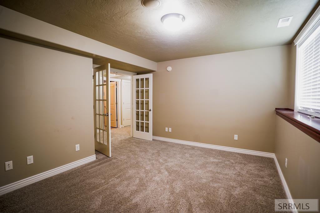 2749 Hillview Drive Property Photo 22