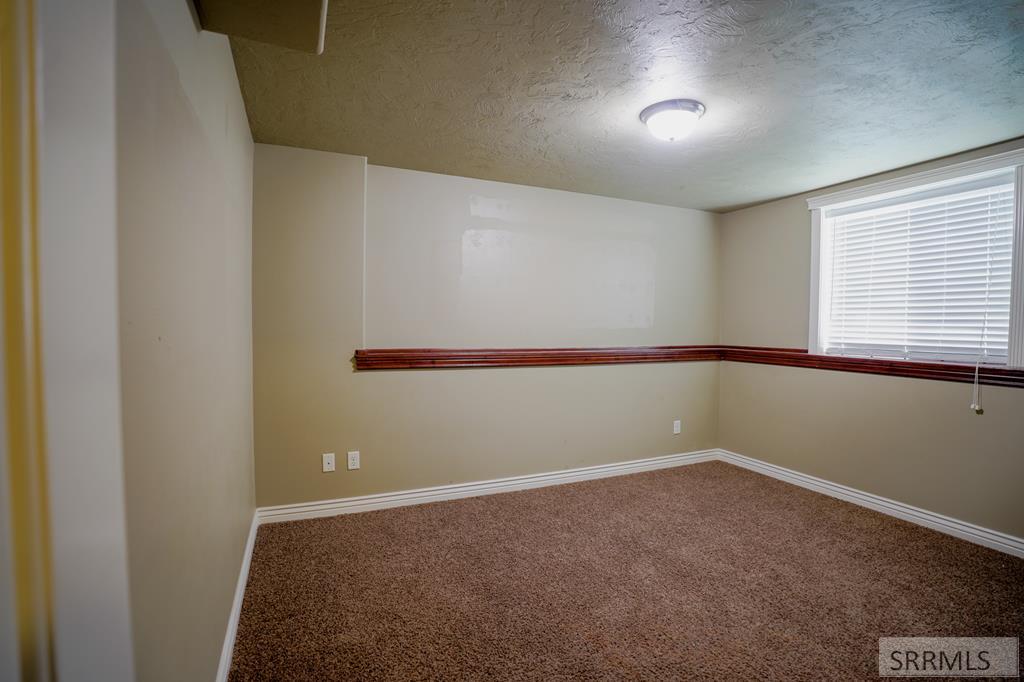2749 Hillview Drive Property Photo 25