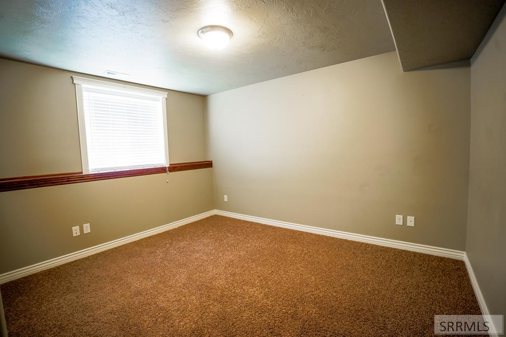 2749 Hillview Drive Property Photo 27