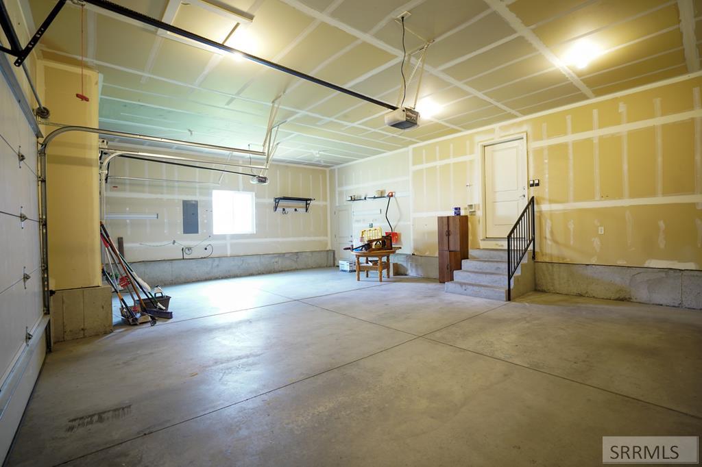 2749 Hillview Drive Property Photo 31