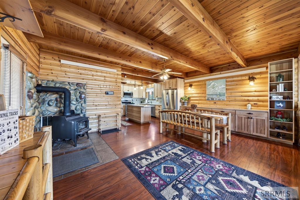 3803 Red Rock Road Property Photo 4