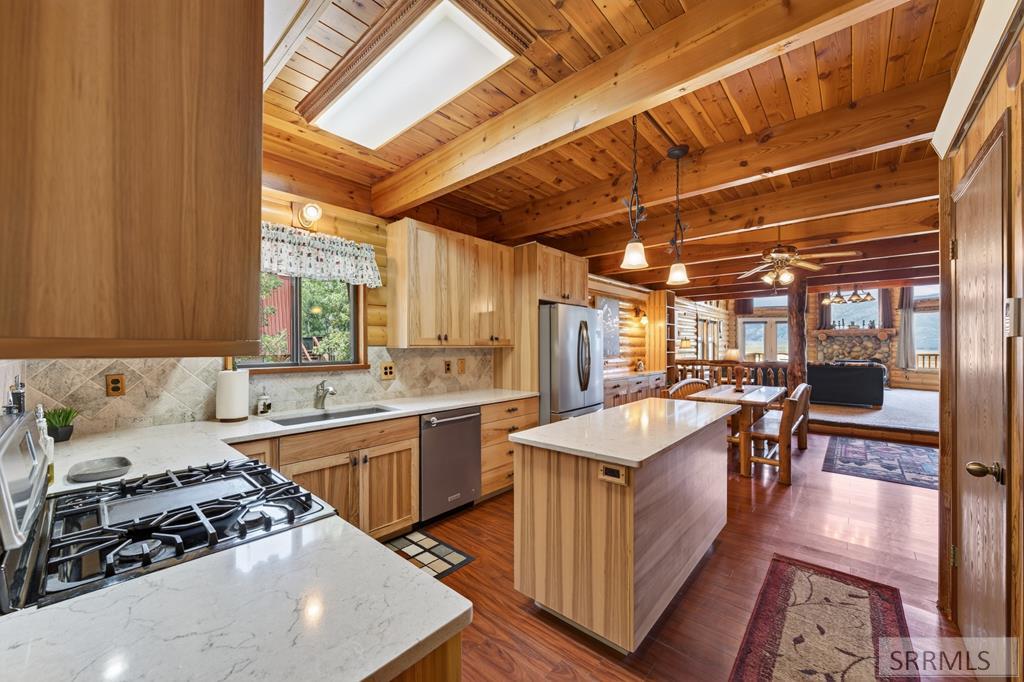 3803 Red Rock Road Property Photo 6