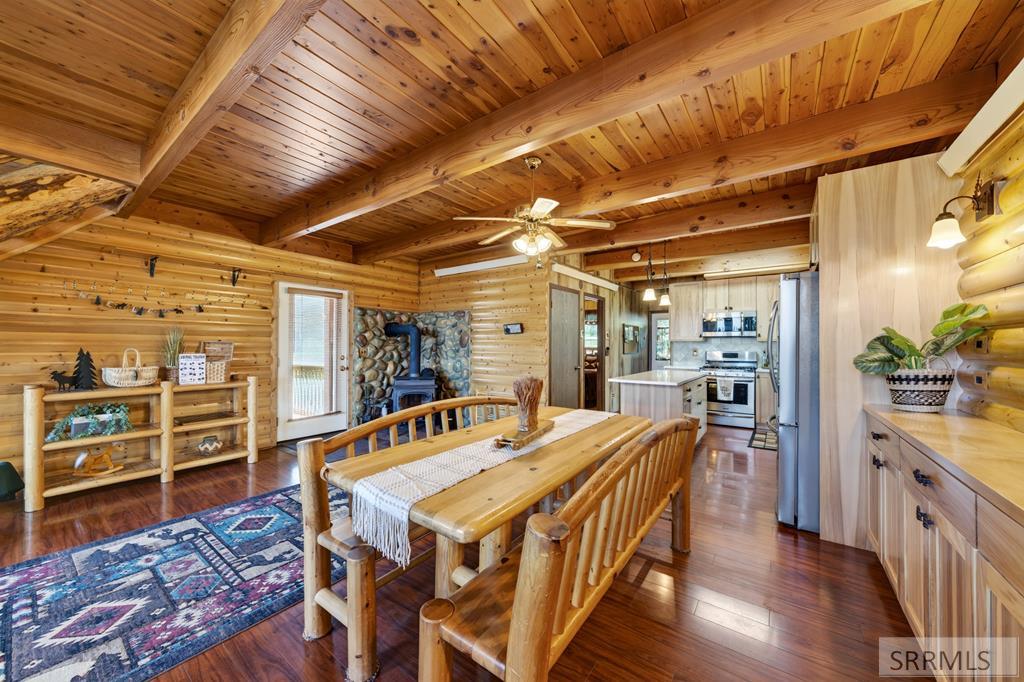 3803 Red Rock Road Property Photo 9