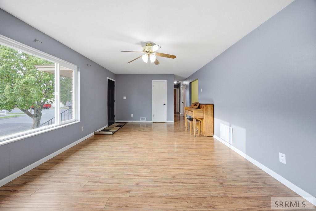 1480 Mound Avenue Property Photo 2