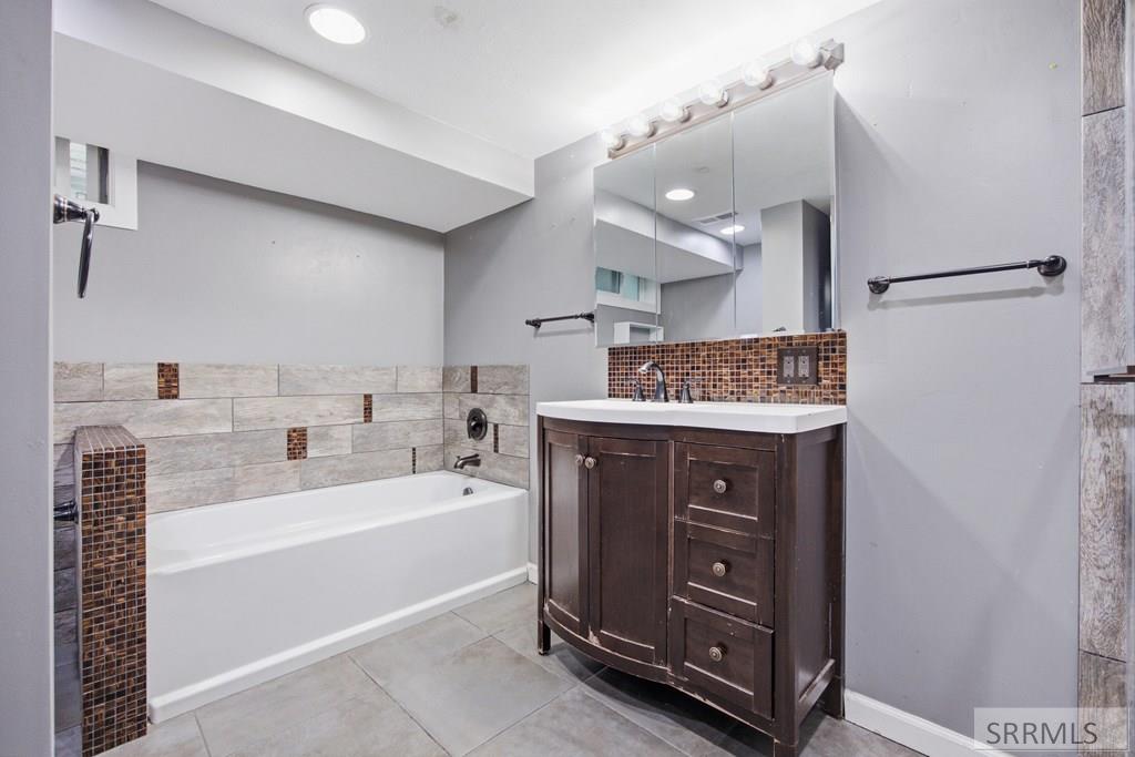 1480 Mound Avenue Property Photo 11