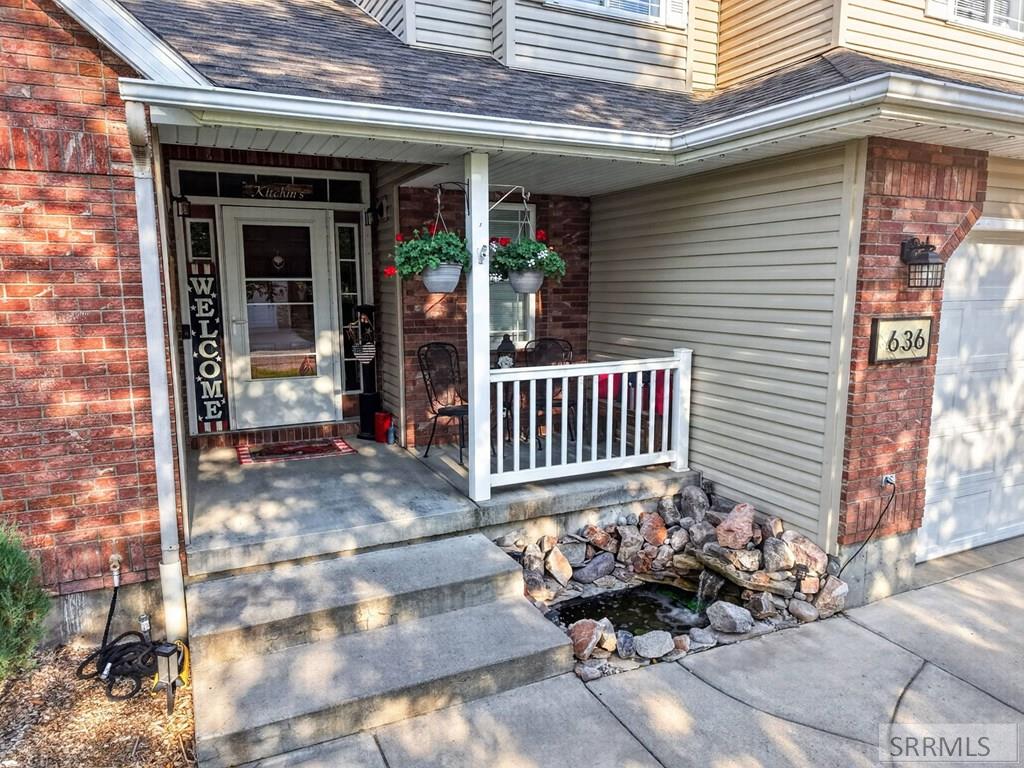636 Gary Street Property Photo 4