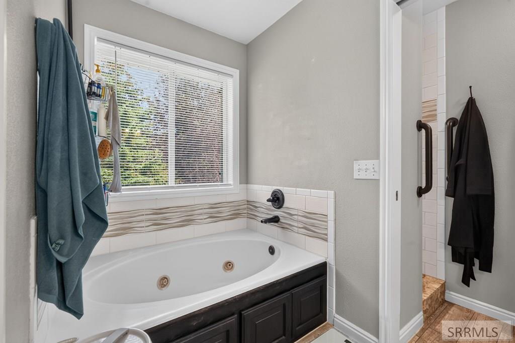 636 Gary Street Property Photo 31