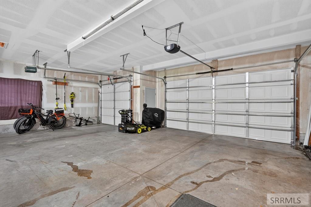 636 Gary Street Property Photo 54