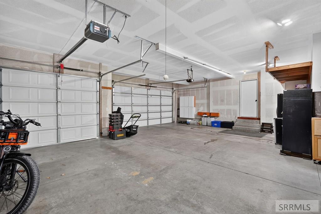 636 Gary Street Property Photo 56