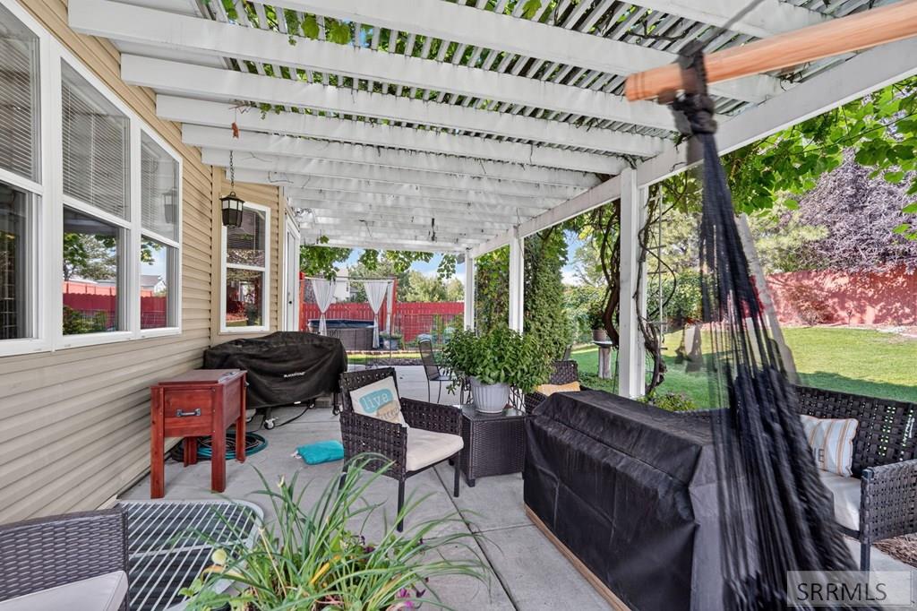 636 Gary Street Property Photo 58