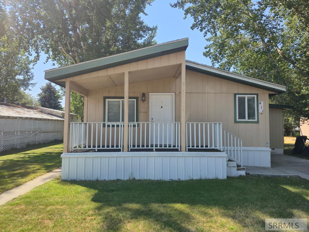 411 Violet Street Property Photo 1