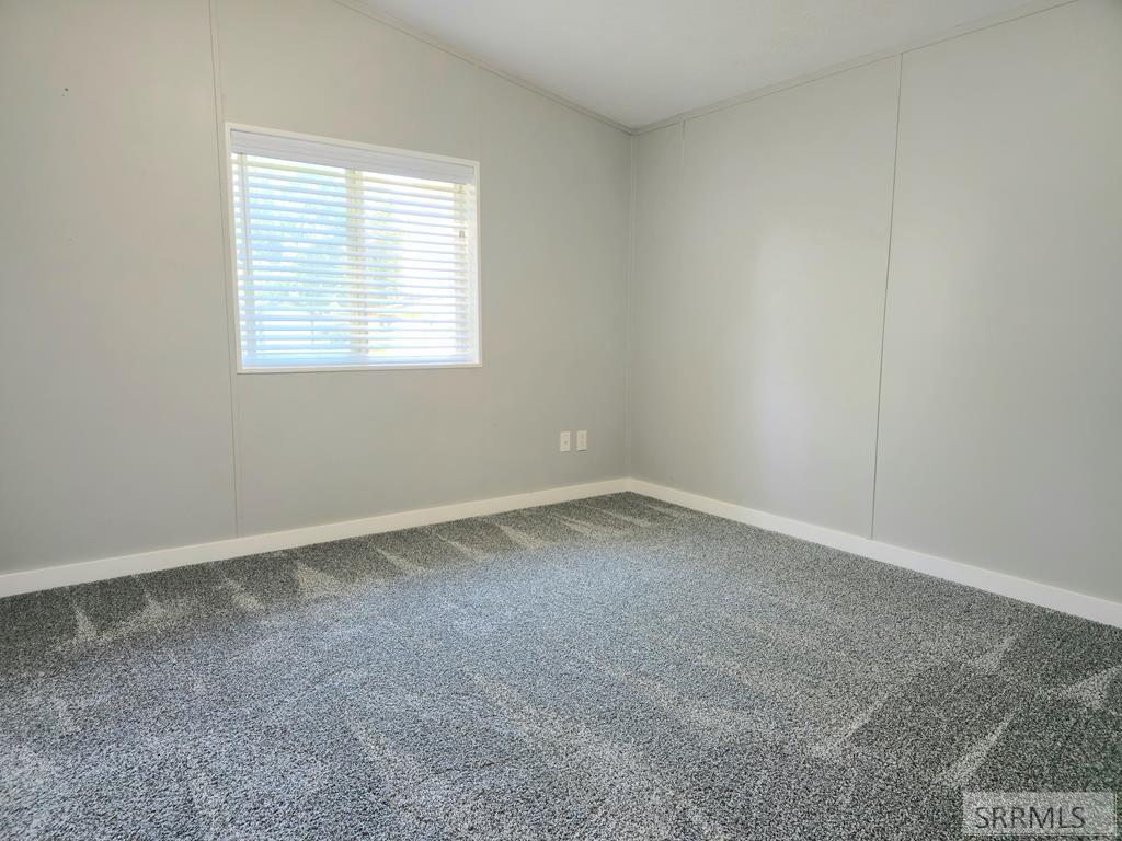 411 Violet Street Property Photo 4