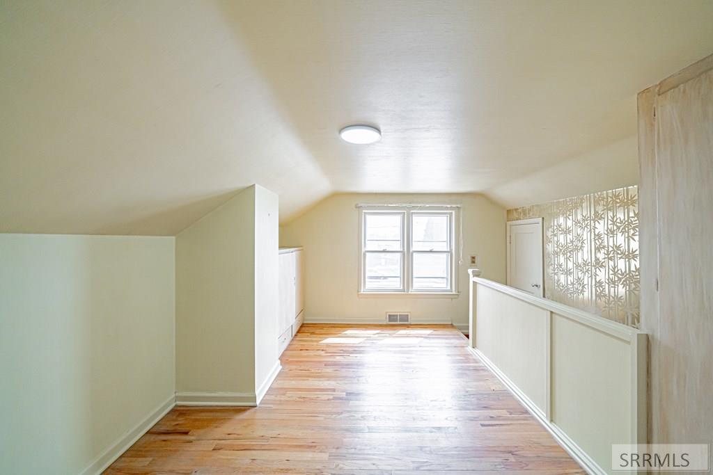 475 E 5th Street Property Photo 14