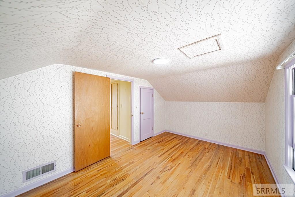 475 E 5th Street Property Photo 16