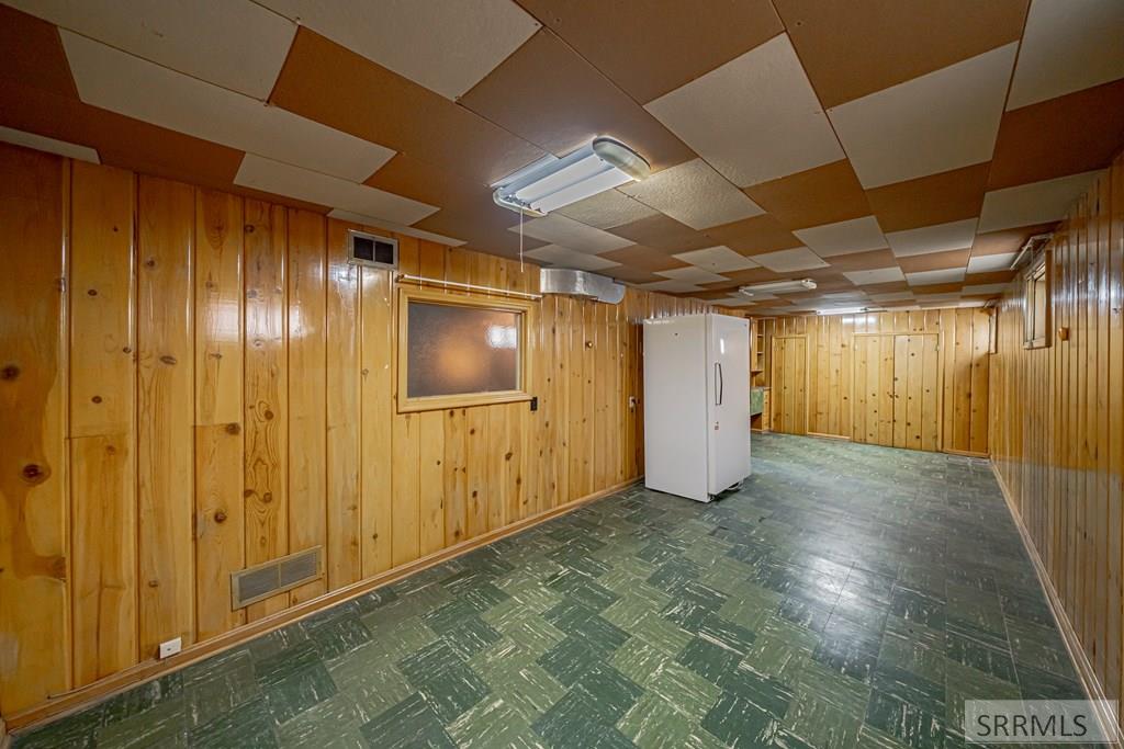475 E 5th Street Property Photo 18