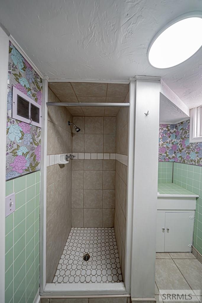 475 E 5th Street Property Photo 21