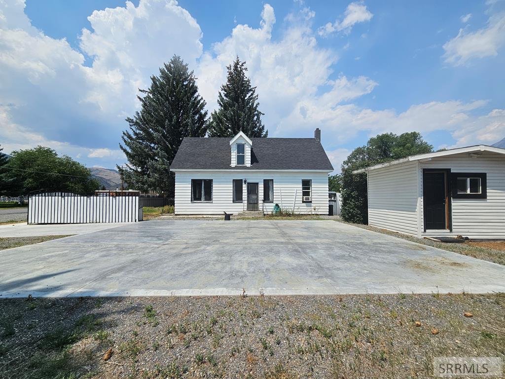212 Pine Street Property Photo 8