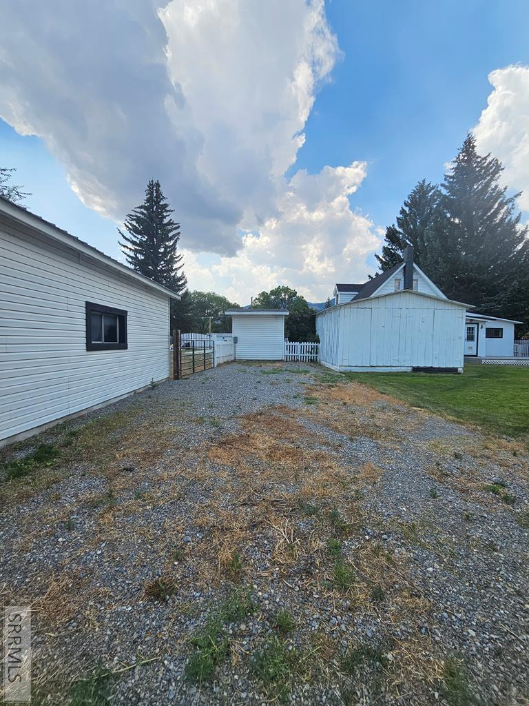 212 Pine Street Property Photo 12