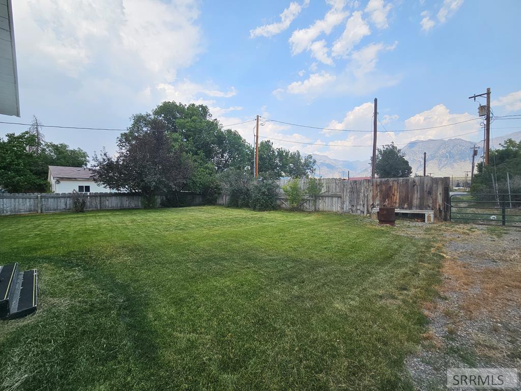 212 Pine Street Property Photo 14