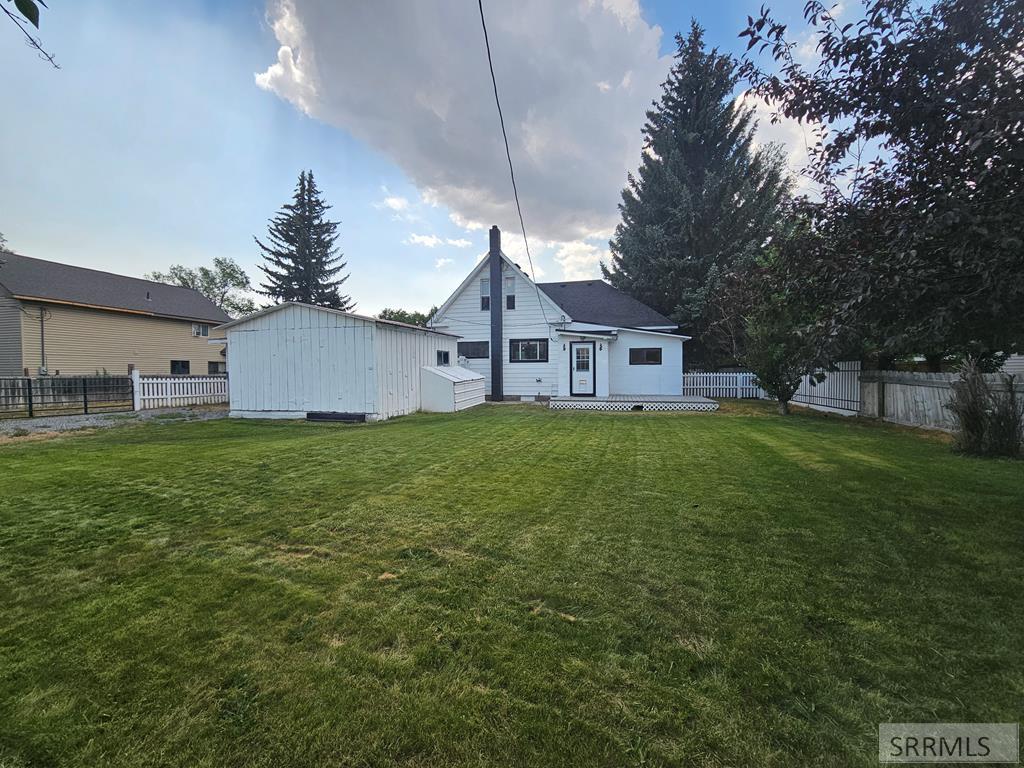 212 Pine Street Property Photo 15