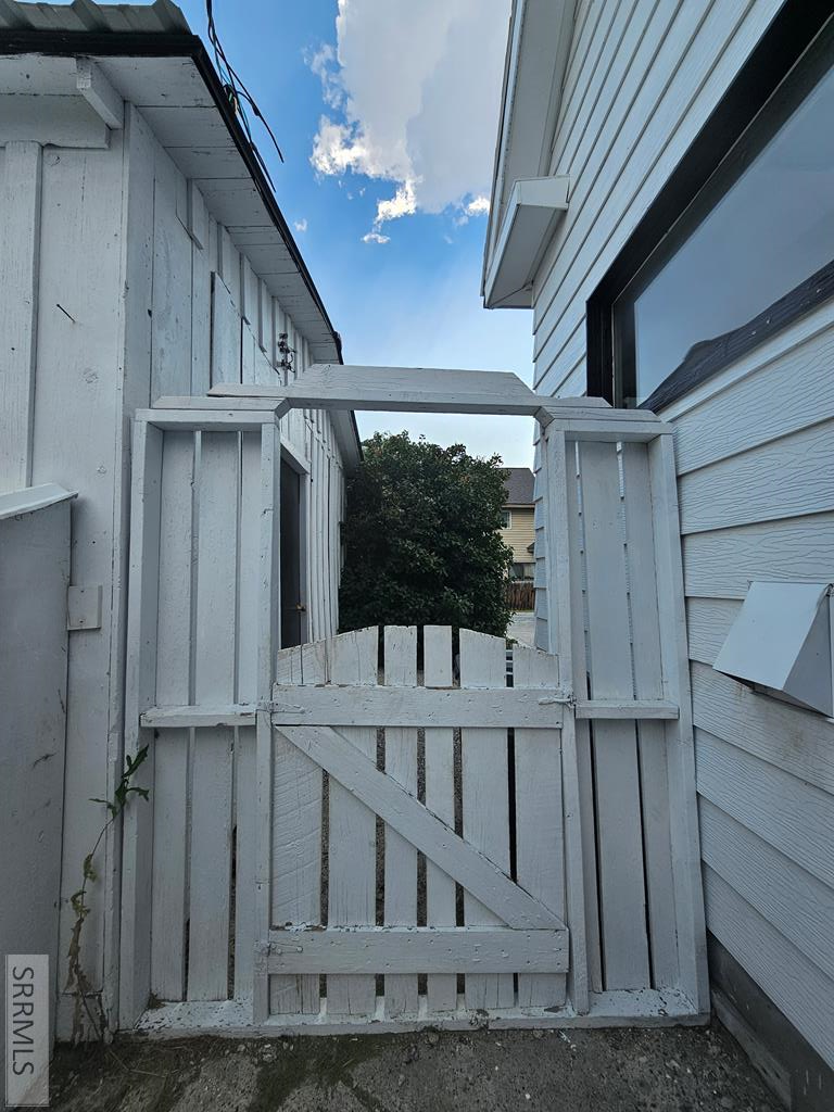 212 Pine Street Property Photo 19