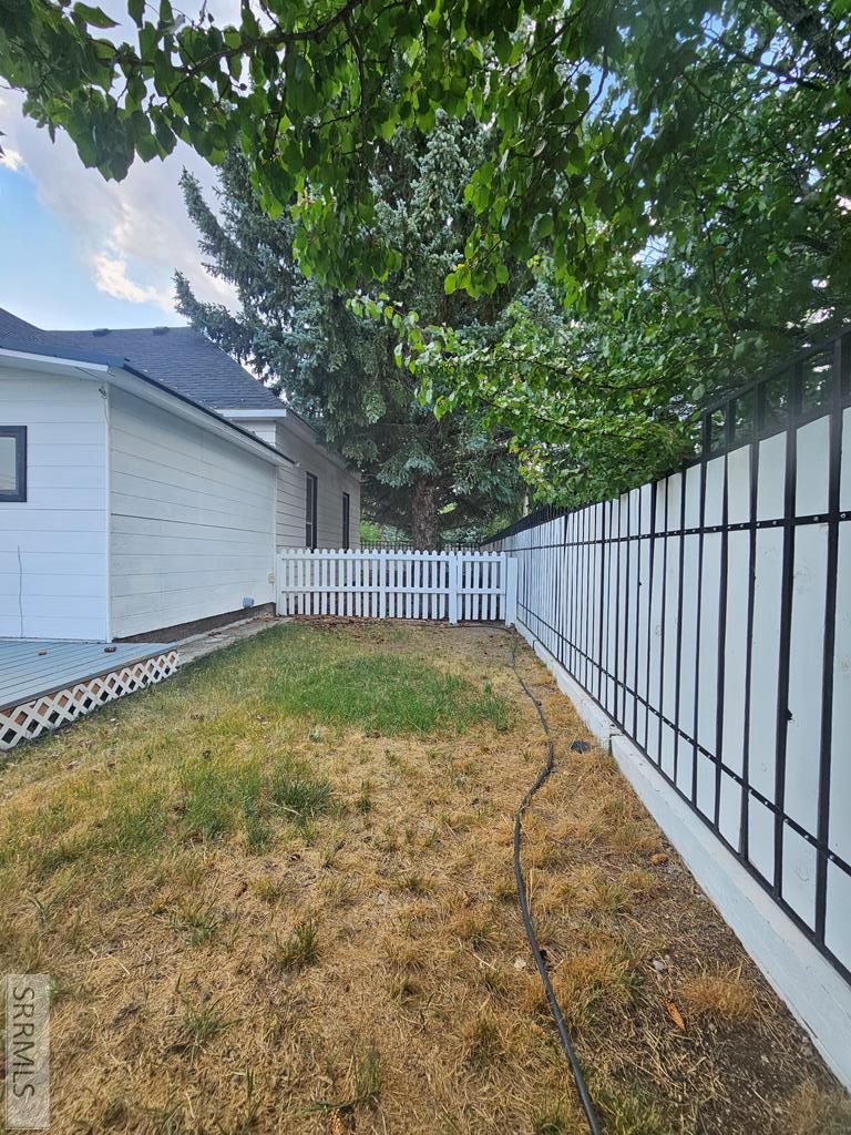 212 Pine Street Property Photo 22