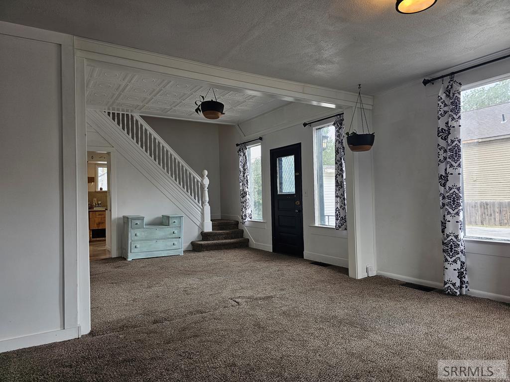 212 Pine Street Property Photo 30