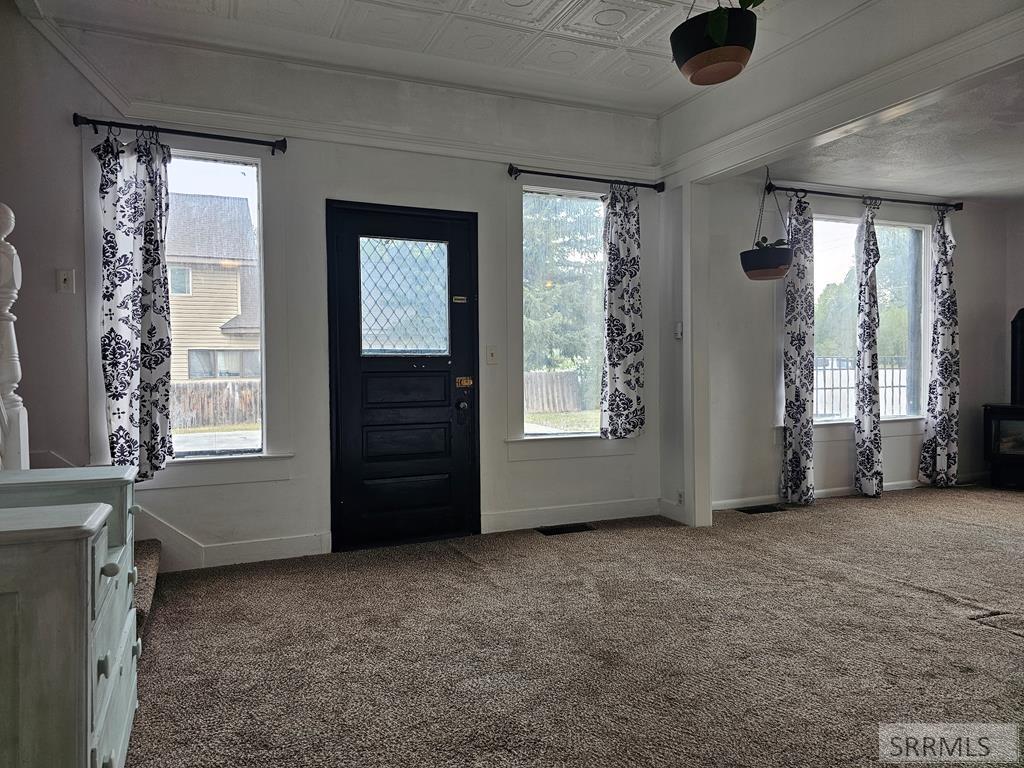 212 Pine Street Property Photo 31