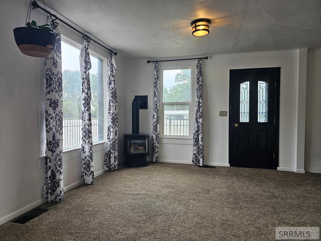 212 Pine Street Property Photo 36