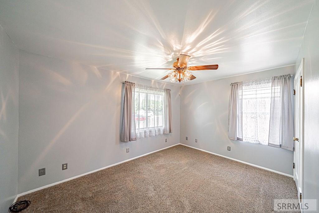 1072 Hillview Avenue Property Photo 24
