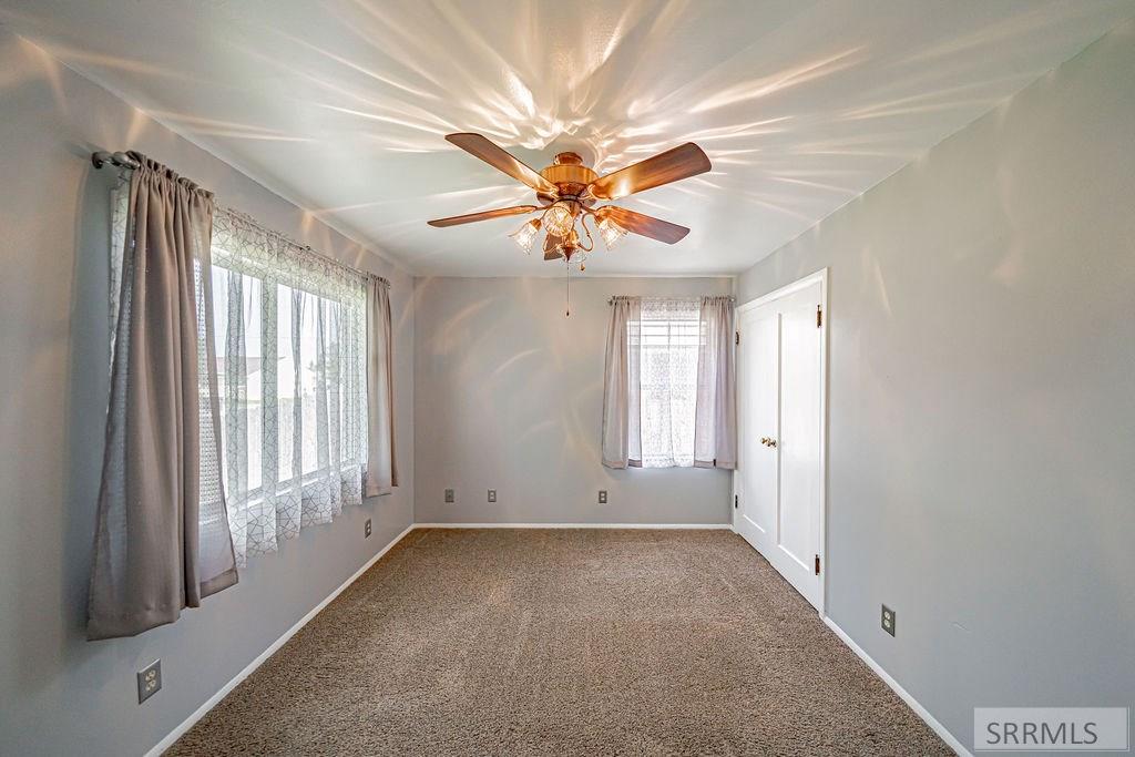 1072 Hillview Avenue Property Photo 25