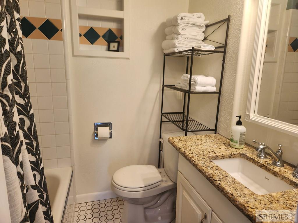 305 4th Street Property Photo 18