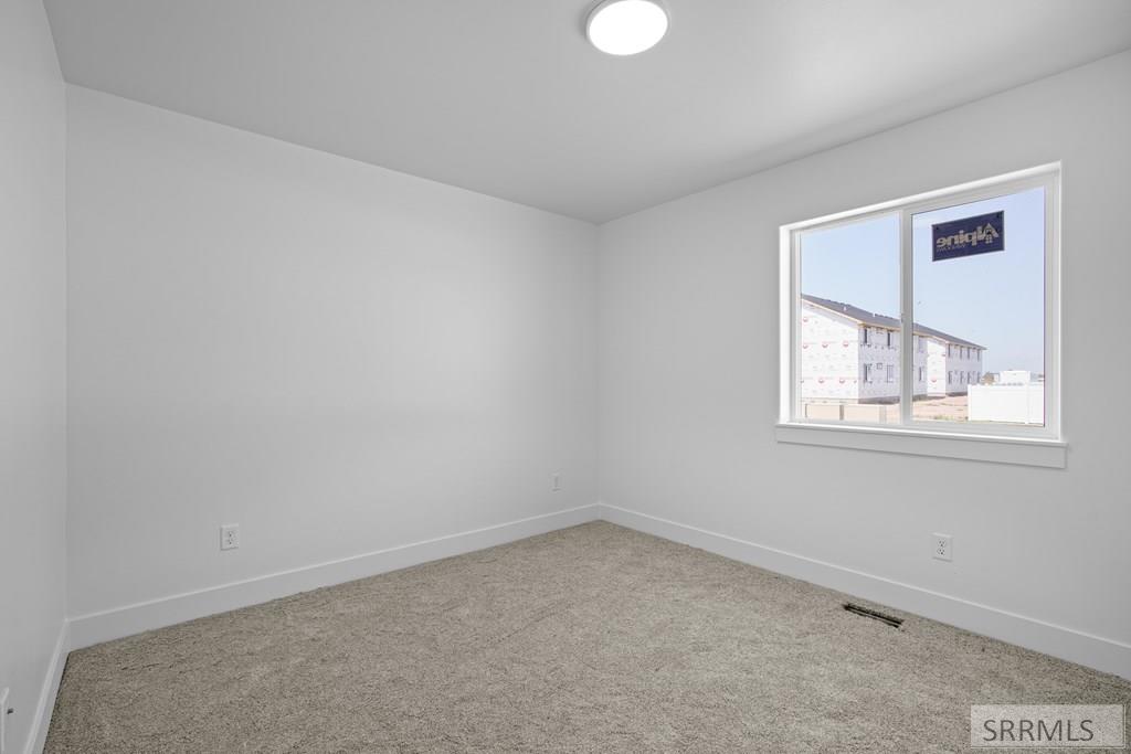 3676 E Felix Way Property Photo 8