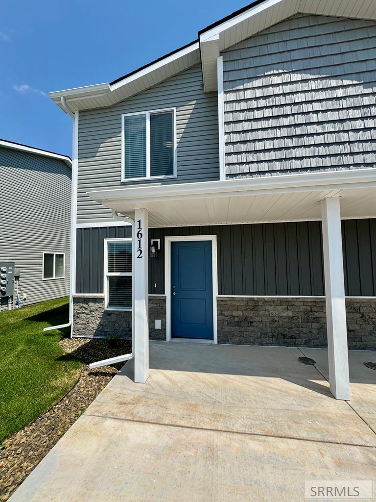 1612 Hannah Lane Property Photo 1