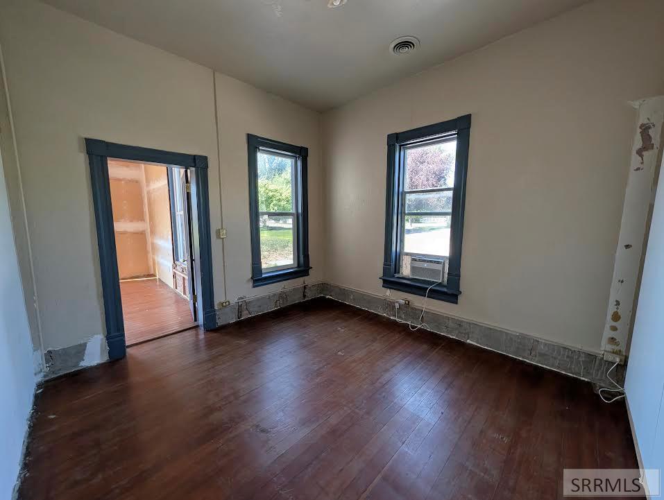 4949 E 41 N Property Photo 10
