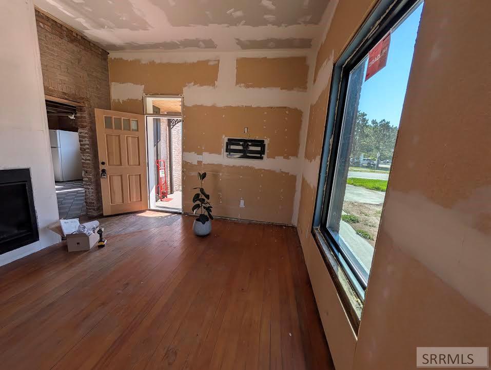 4949 E 41 N Property Photo 17