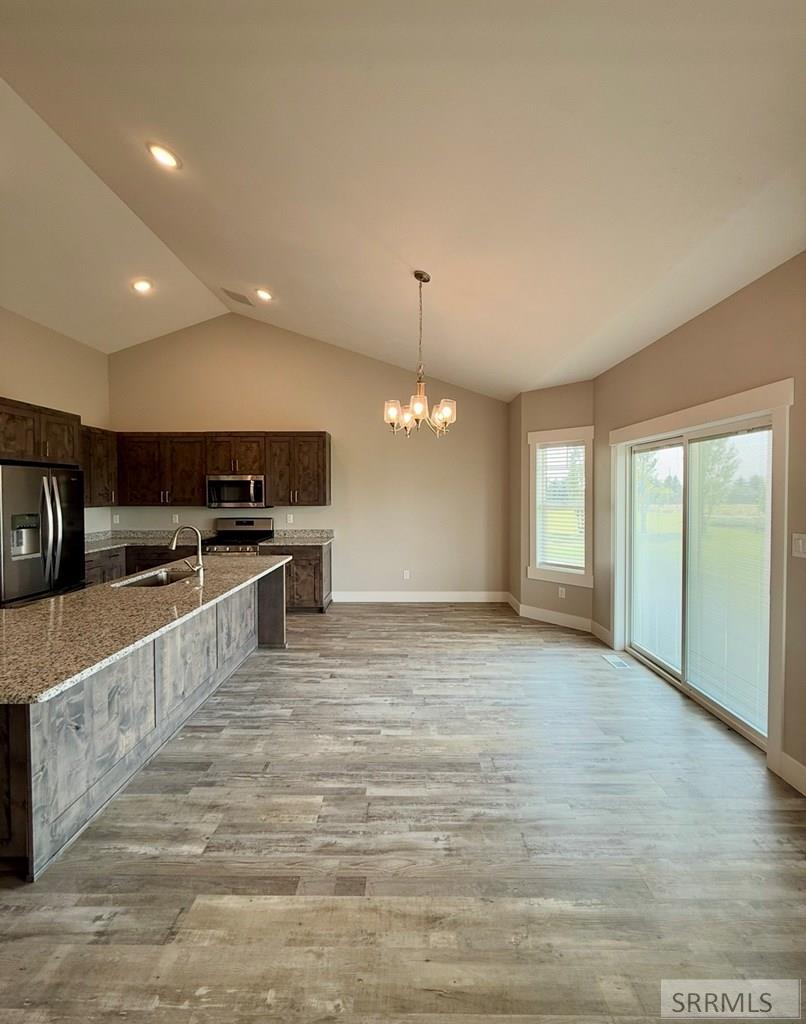 1406 N 615 E Property Photo 6
