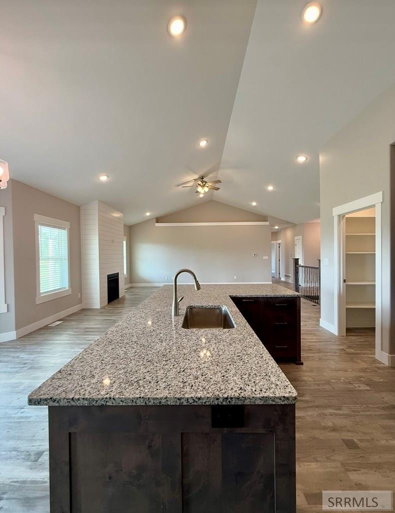 1406 N 615 E Property Photo 10