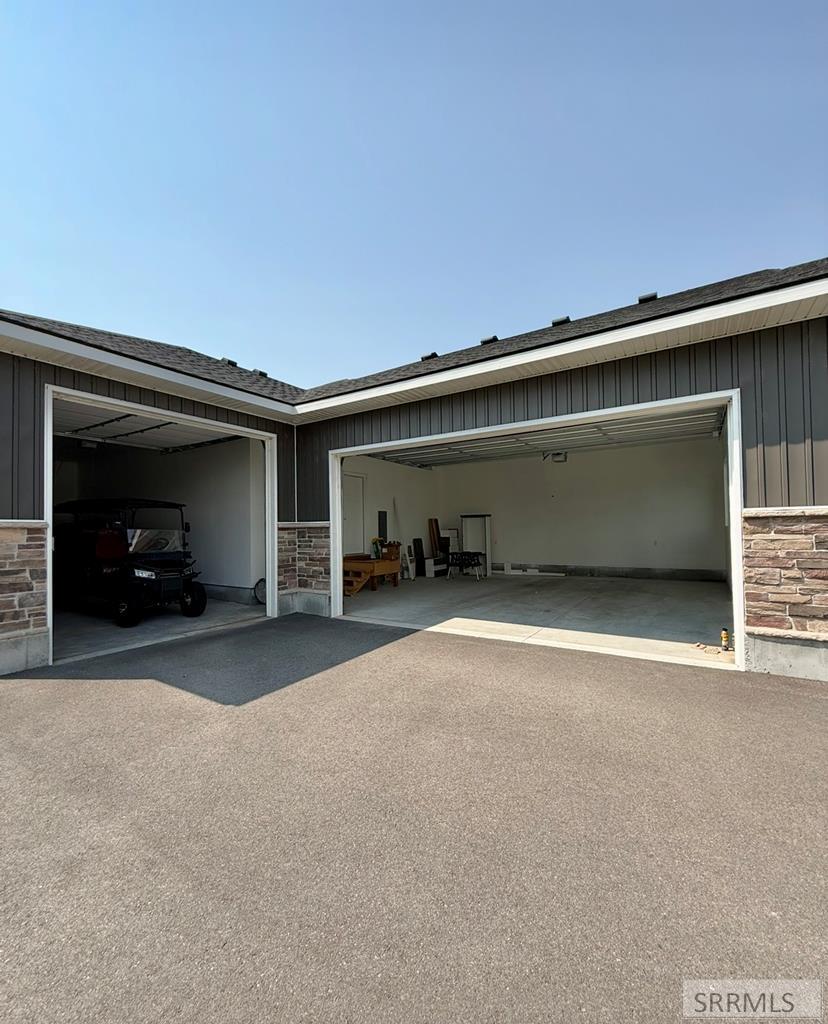1406 N 615 E Property Photo 40