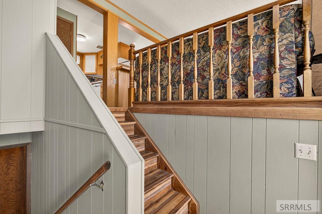 560 W Targhee Street Property Photo 16