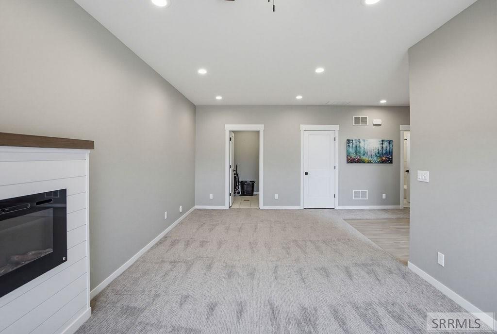 1232 Gathe Dr Property Photo 43