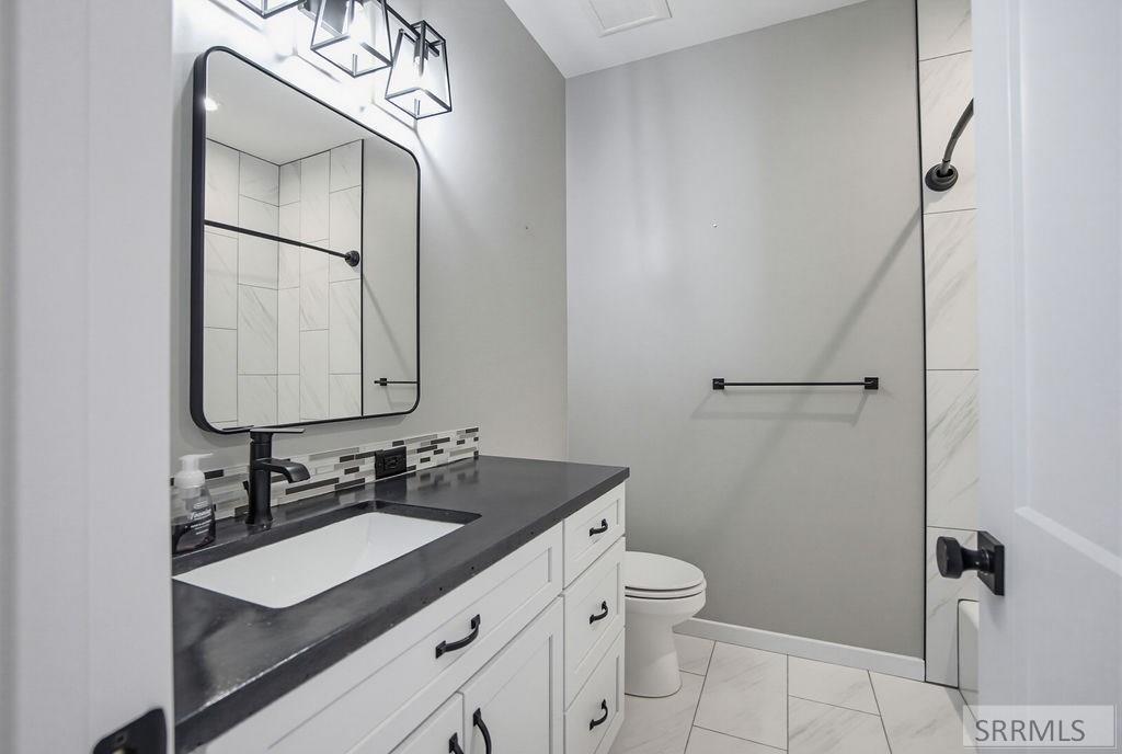 1232 Gathe Dr Property Photo 49