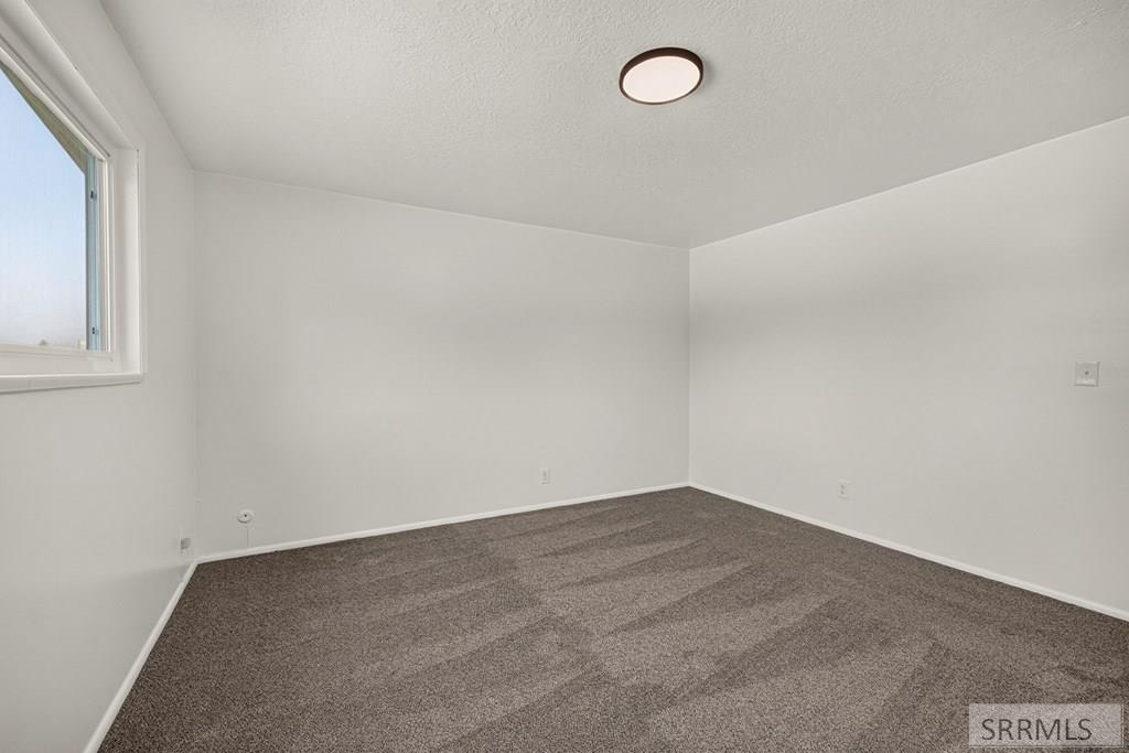 254 S Ammon Road Property Photo 13