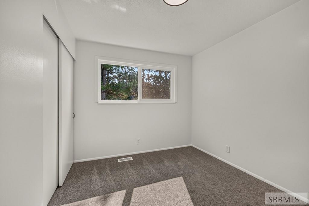254 S Ammon Road Property Photo 18
