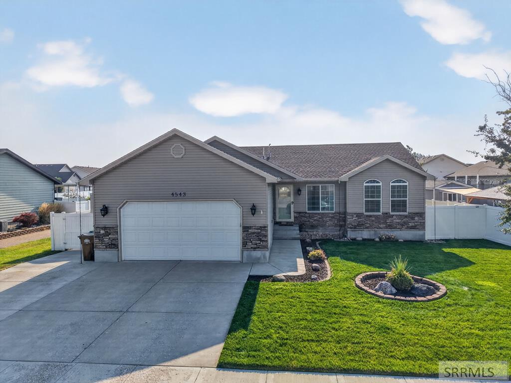 4543 Hershey Loop Property Photo 4