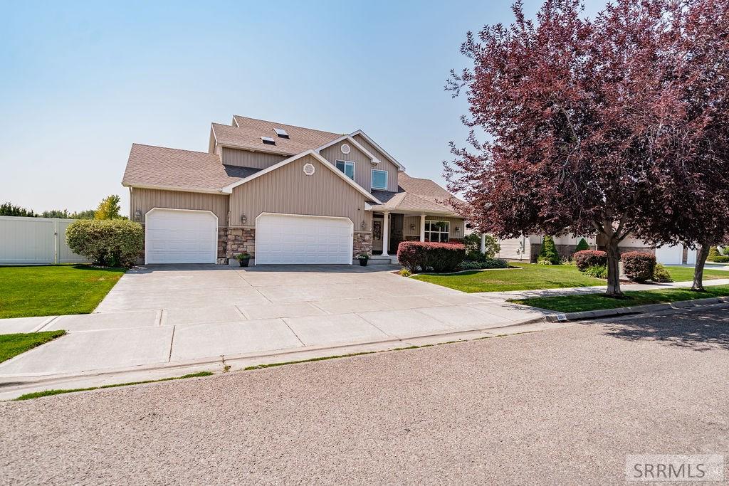 2094 Autumn Lane Property Photo 4