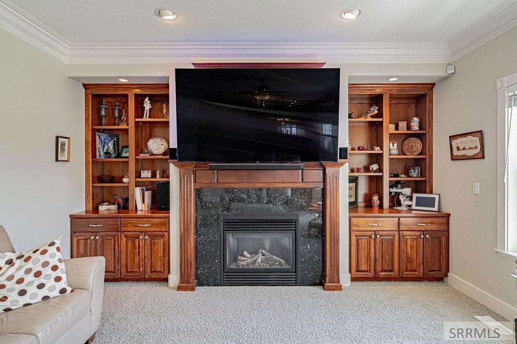 2094 Autumn Lane Property Photo 23