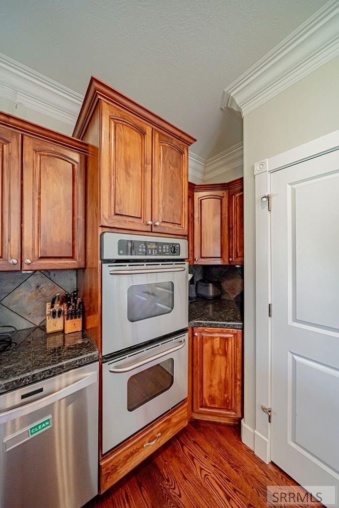 2094 Autumn Lane Property Photo 35